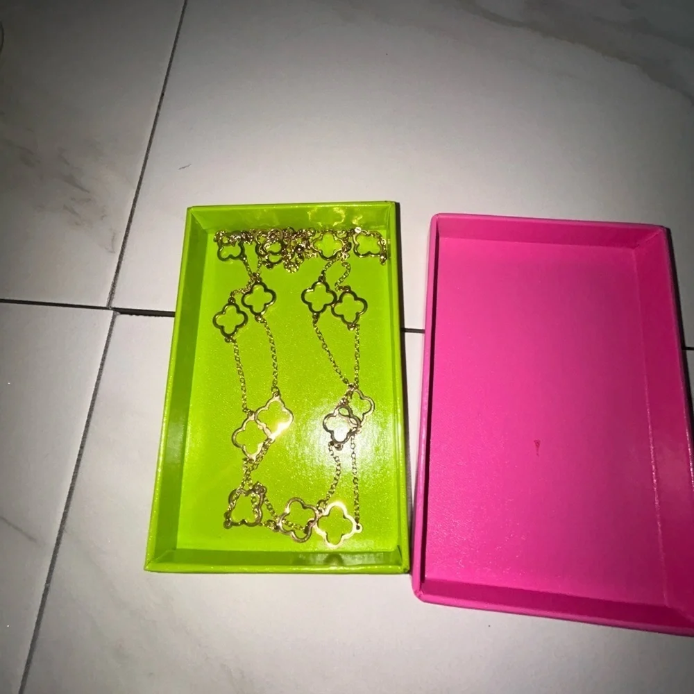 Bond No. 9 New York Pink and Silver Gift Box or Jewelry Organizer